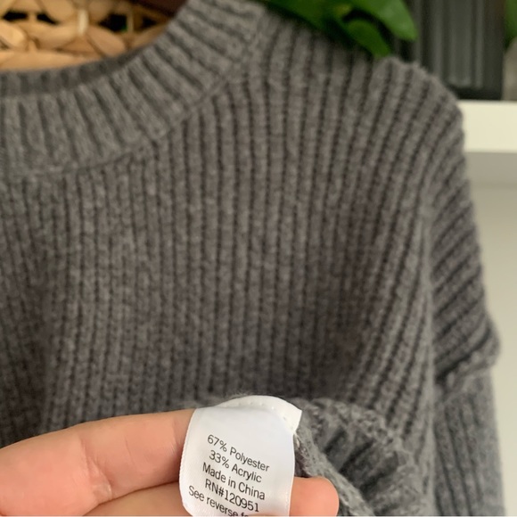 • [SO] Grey Scoop Neck Sweater • - Picture 5 of 12